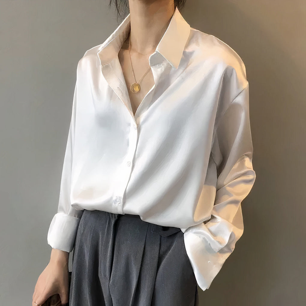 Giulia Satijnen Blouse | Elegante Damesblouse met Rechte Snit en Subtiele Glans