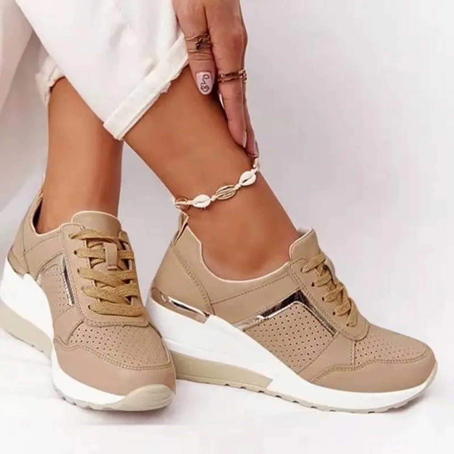 Amber Schoenen | Dames Sleehakschoenen met Ademend Design en Vetersluiting