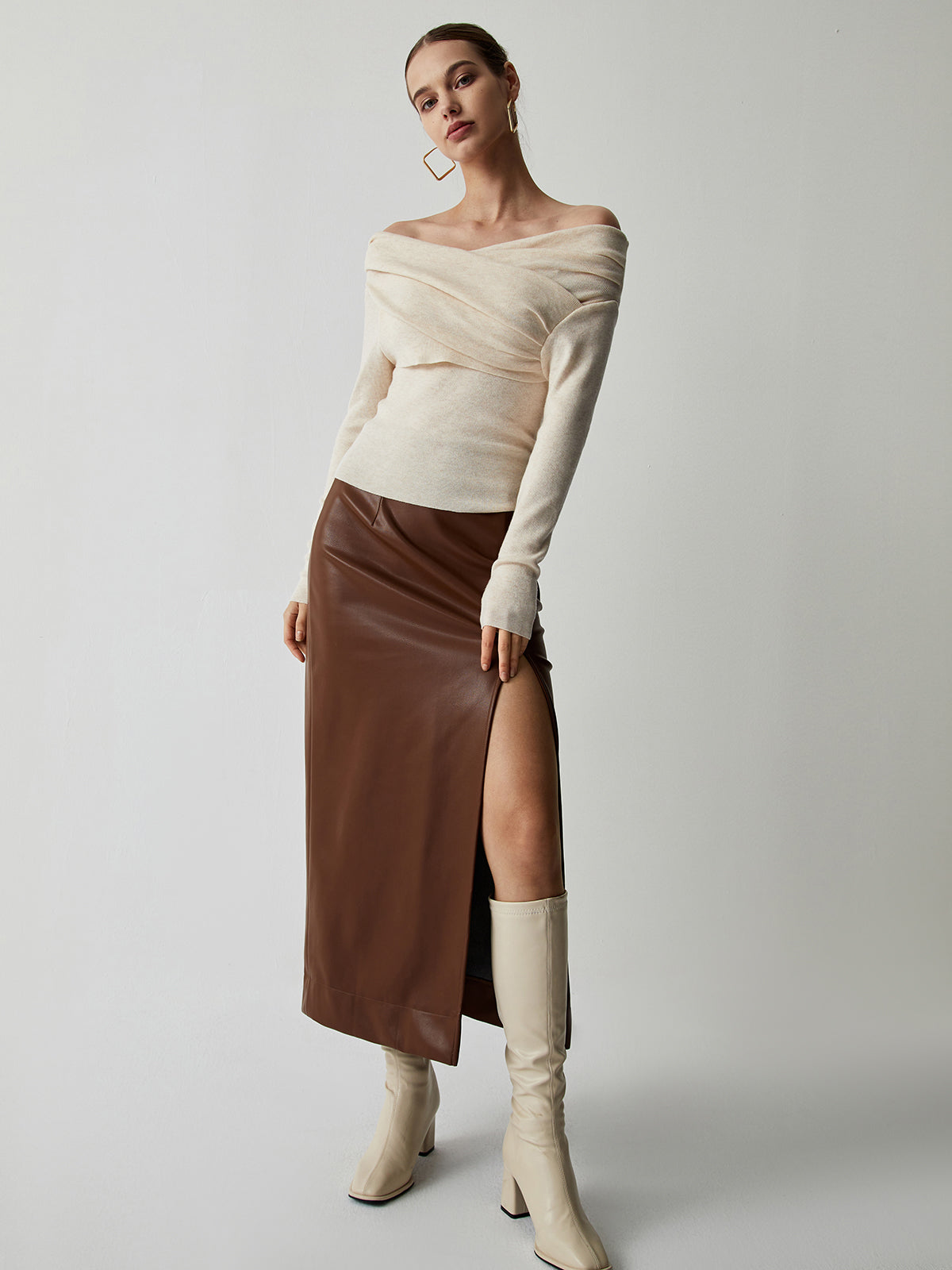 Off Shoulder Top Dames met Lange Mouwen en Slim Fit - Valentina Romano