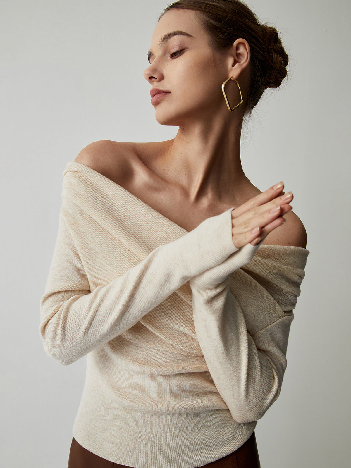 Off Shoulder Top Dames met Lange Mouwen en Slim Fit - Valentina Romano