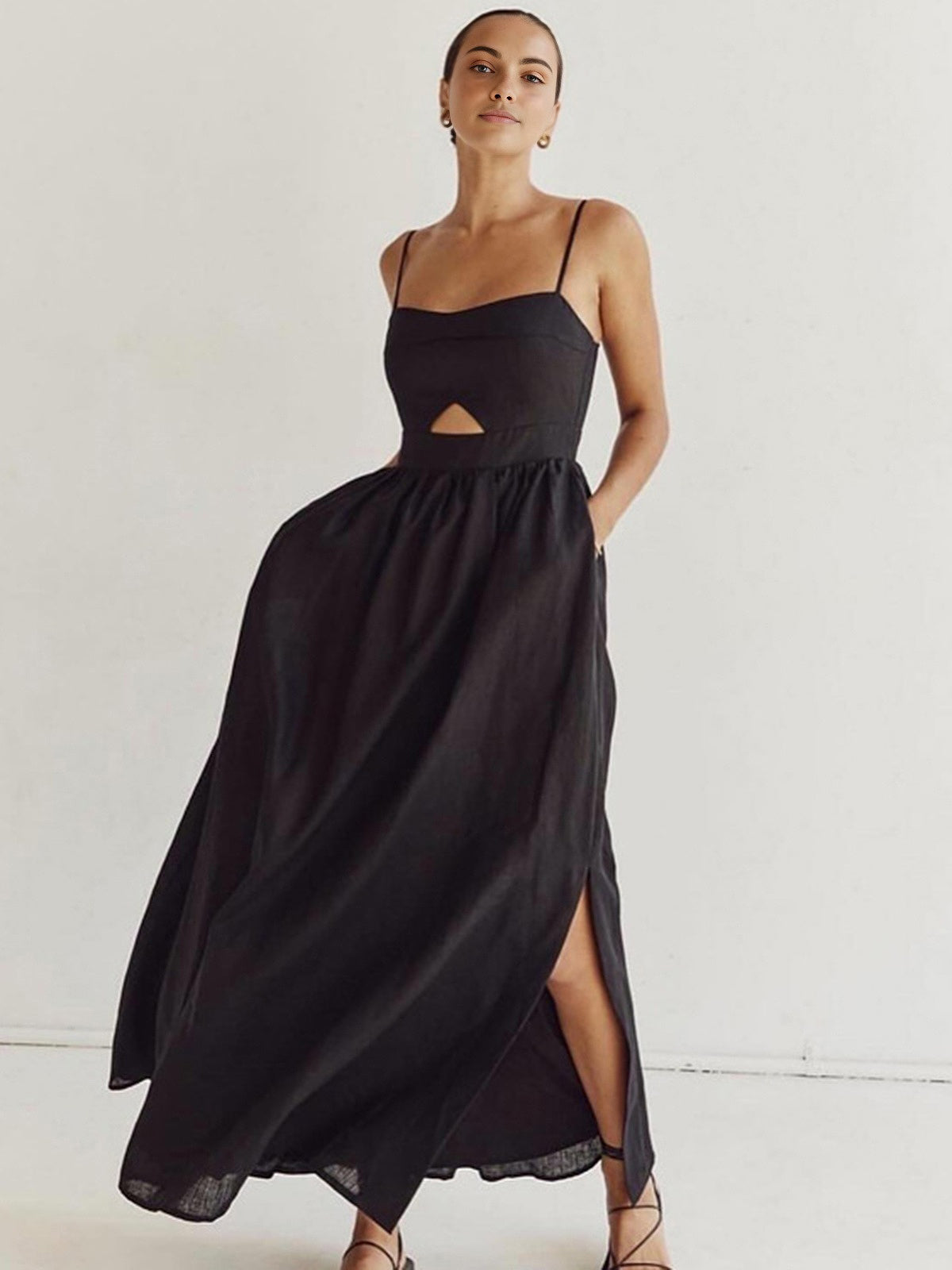 Dames katoenen maxi jurk met cut-out en hartvormige hals - Alessia Bellamore