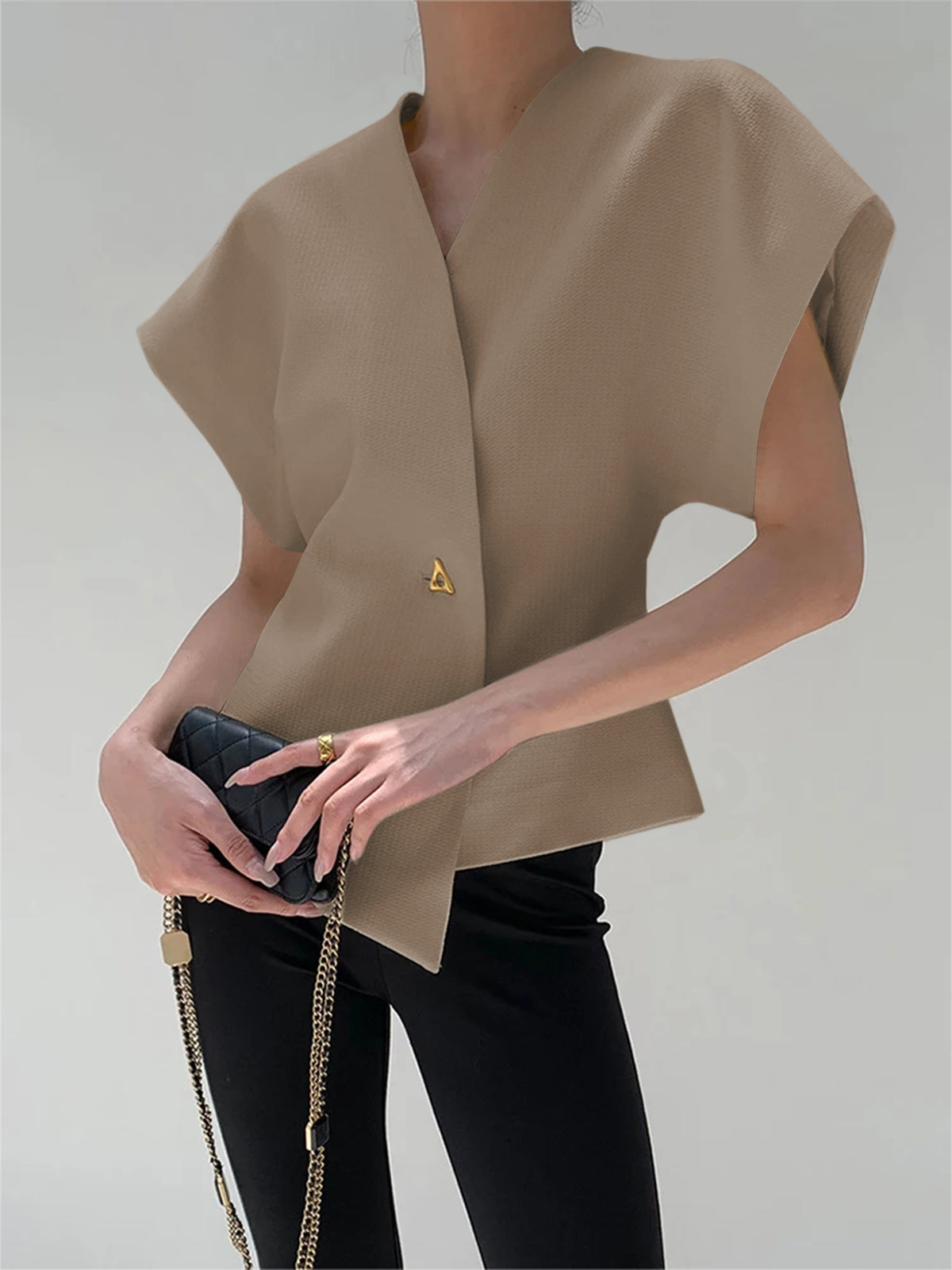 Blouse Dames | Trendy V-Hals Blouse met Knopen en Korte Mouwen - Giulia Bellamore