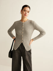 Beige dames fijngebreid vest met knopen en split - Alessia Fiora