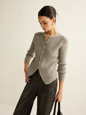 Beige dames fijngebreid vest met knopen en split - Alessia Fiora