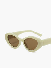 Ovale Cat Eye Zonnebril Dames met Crème Montuur en UV400 - Beige - Maelen