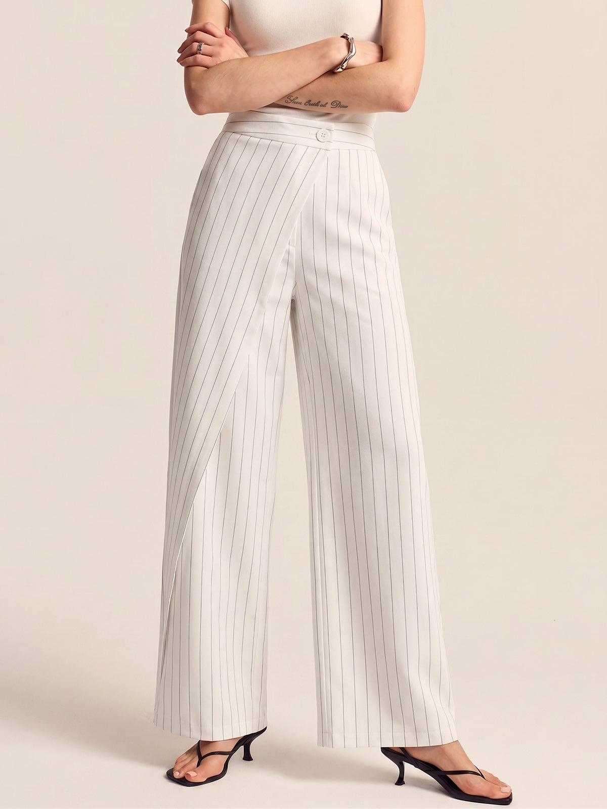 Dames Wide Leg Broek Krijtstreep Wikkelvoorzijde - Gebroken Wit - Maelen