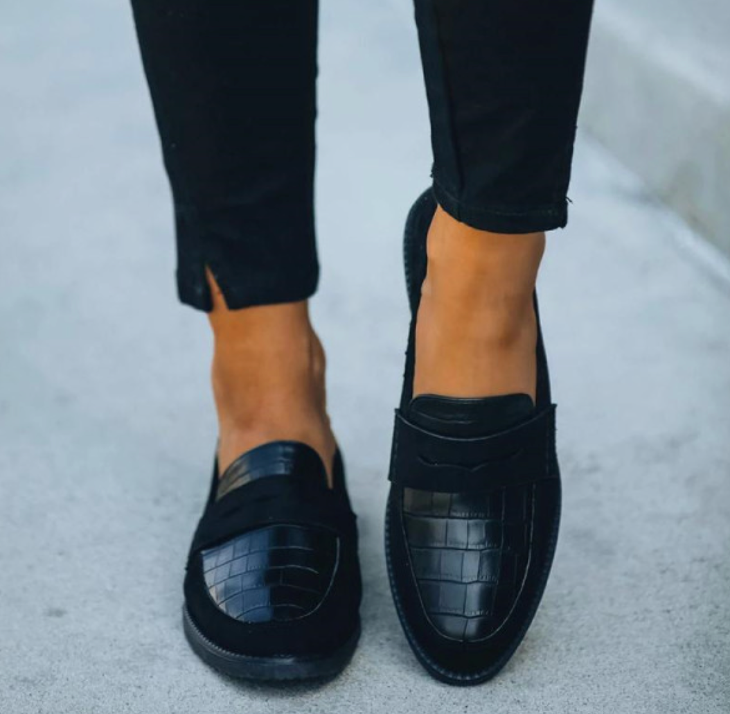 Lena | Casual Suède Loafers Dames met Krokodillenprint - Tijdloos, Lichtgewicht en Veelzijdig - Zwart