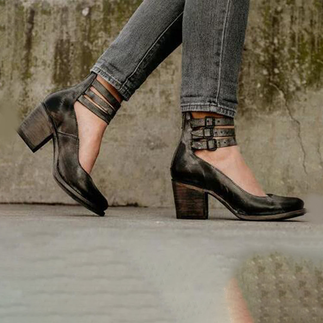 Giada Hakken | Vintage Dameshakken met Chunky Hak en Enkelband in Comfort Design