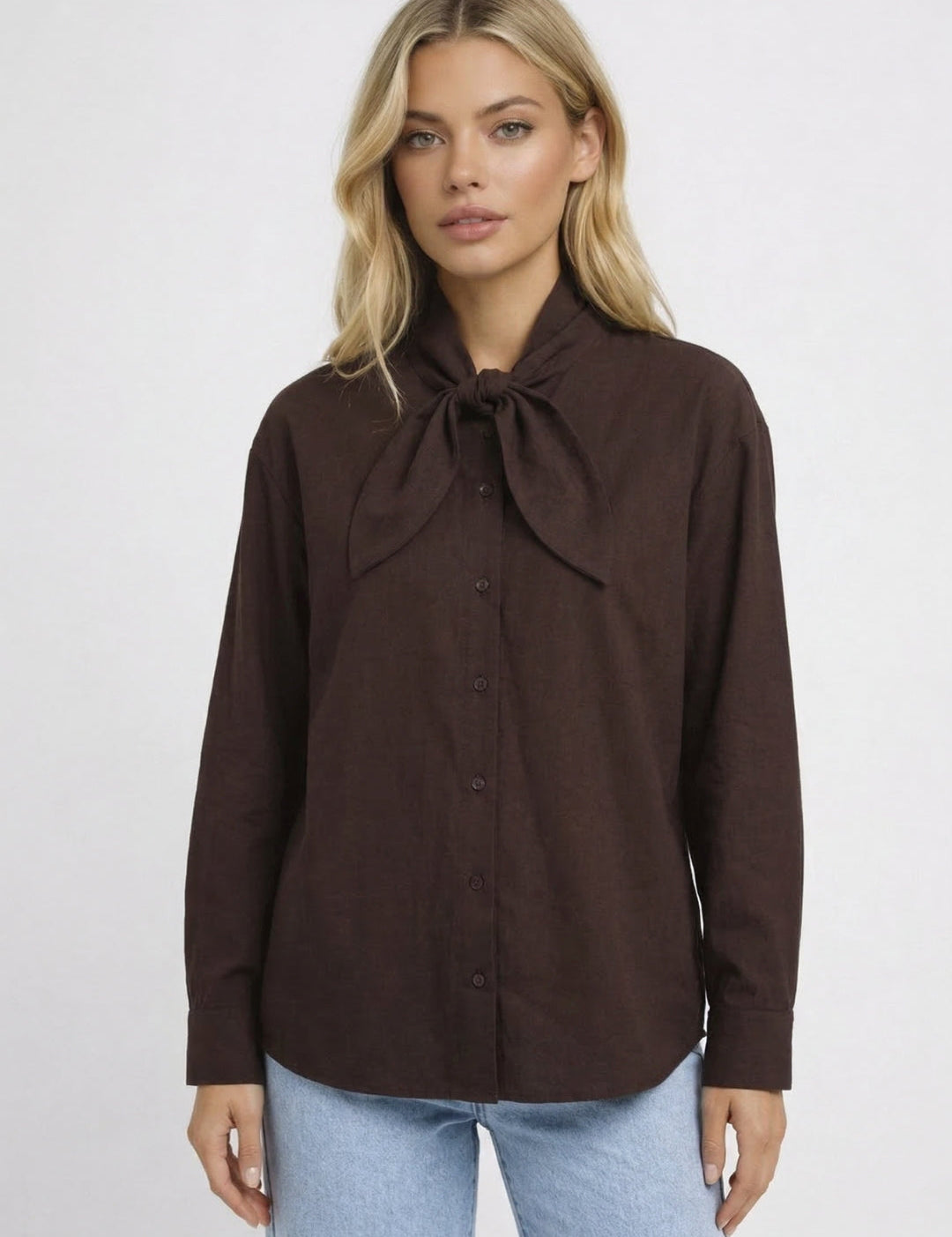 Blouse_Dames_-_Strikstropdas_Kraag_met_Knoopsluiting_Chique2.jpg