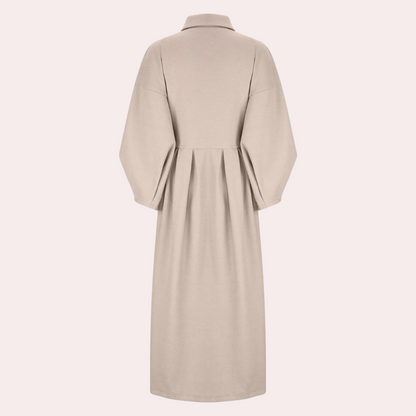Adira Jas | Getailleerde Winterjas met Double-Breasted Design en Volumineuze Mouwen