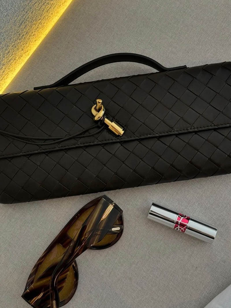Geweven vegan leren handtas dames, luxe clutch met knoopsluiting | Bella Norvina