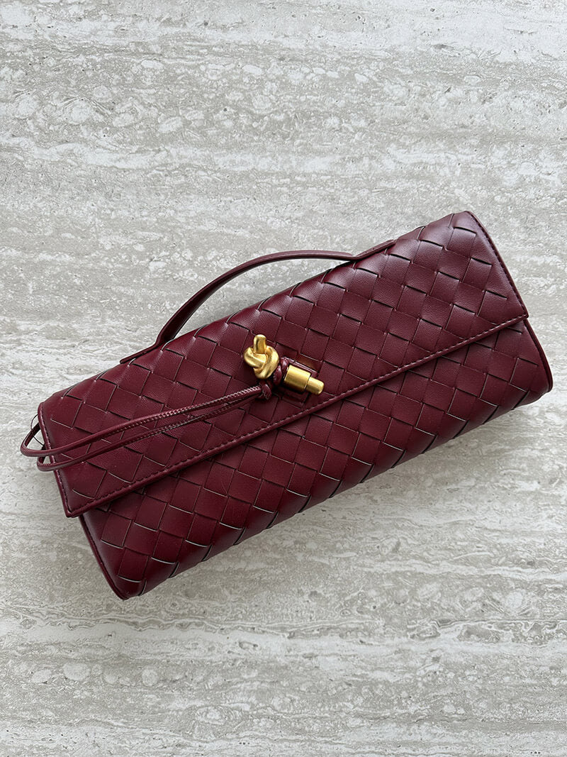Geweven vegan leren handtas dames, luxe clutch met knoopsluiting | Bella Norvina