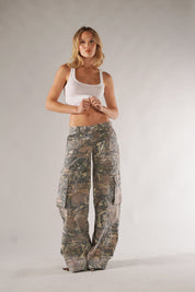 Camo | Stijlvolle Cargo Broek Dames met Camouflageprint - Stoer, Luchtig en Streetstyle - Camouflage