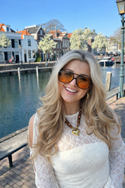 Zwarte Zonnebril met Oranje Lenzen en Aviator Frame, Dames - Maelen