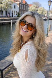 Zwarte Zonnebril met Oranje Lenzen en Aviator Frame, Dames - Maelen