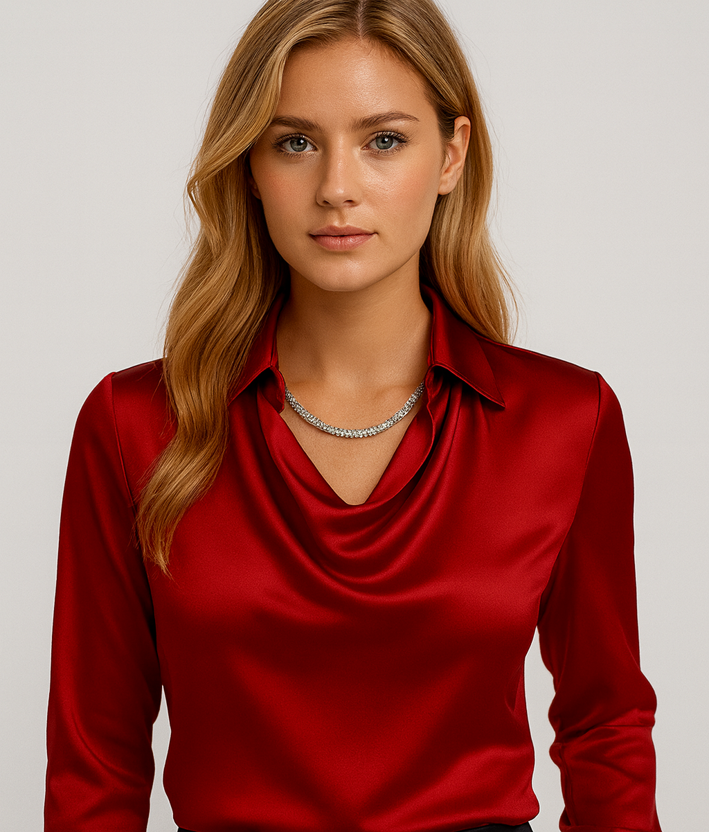 Isabella Bellucci | Witte Satijnen Blouse met Watervalhals