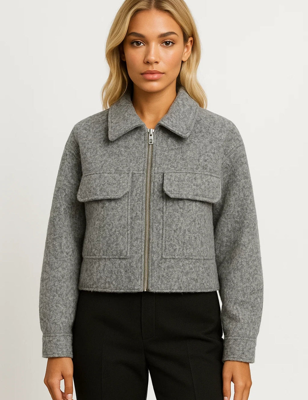 Cropped_Jas_Minimalistisch_Design_met_Rits_Warm_en_Stijlvol1.jpg