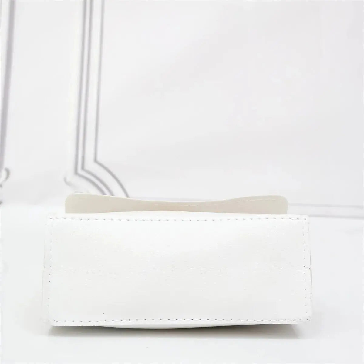 Bianca Elegante dames handtas – stijlvolle leren tas met gouden details