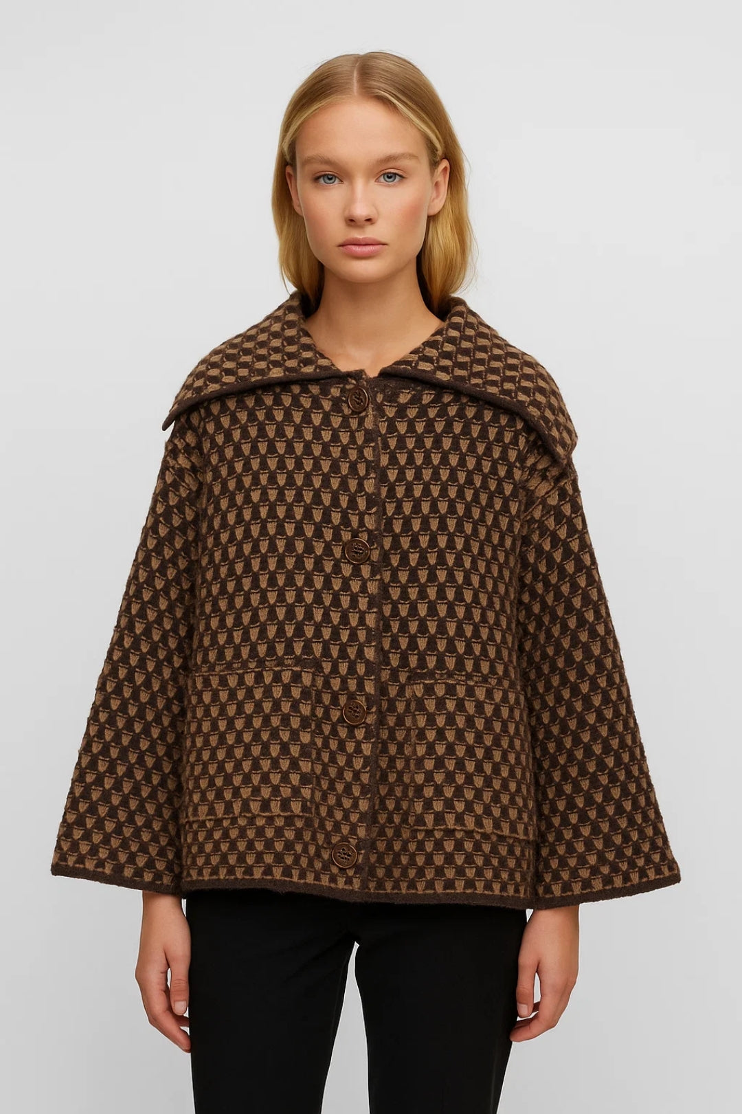 Cape Jas Dames Oversized met Print en Knoopsluiting - Rood / Bruin / Zwart - Maelen