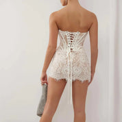Isabella Jurk | Kanten Bustier Lingerie Jurk met Nauwsluitend Silhouet in Zwart of Wit