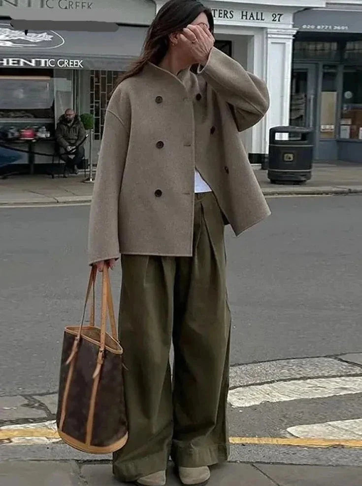 Anneliese Jas | Double-Breasted Damesjas met Staande Kraag en Klassieke Look