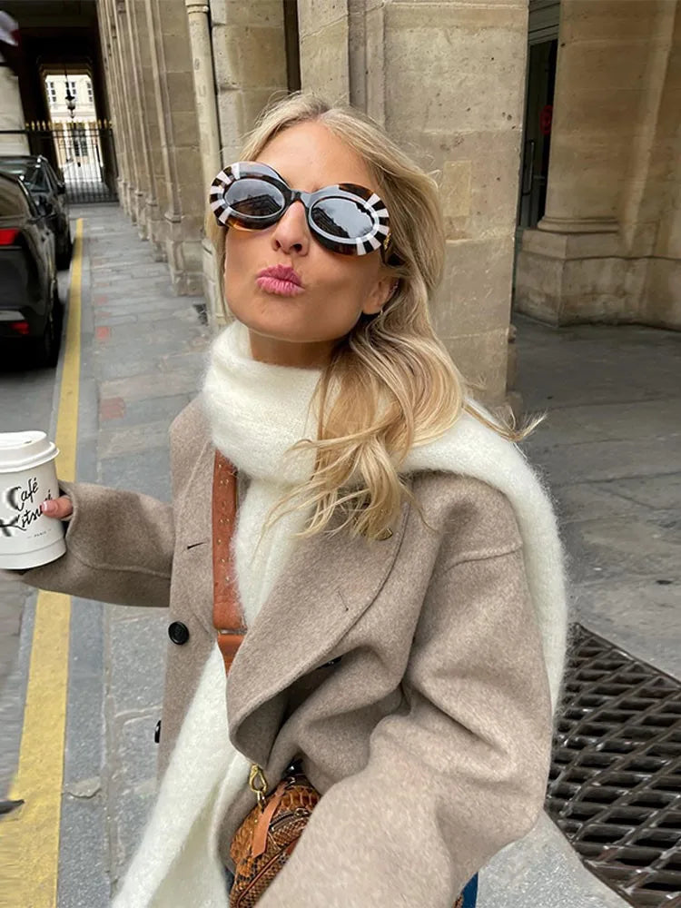 Anneliese Jas | Double-Breasted Damesjas met Staande Kraag en Klassieke Look