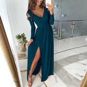 Alessia Dress | Lange Jurk met V-Hals, Kantdetails en Subtiele Split