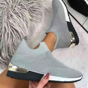 Lara Dames slip-on sneakers met puntige neus – stijlvolle en comfortabele schoenen