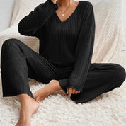 Lena Set | Gebreide Dames Loungewear Set met V-hals en Luchtige Pasvorm voor de Lente