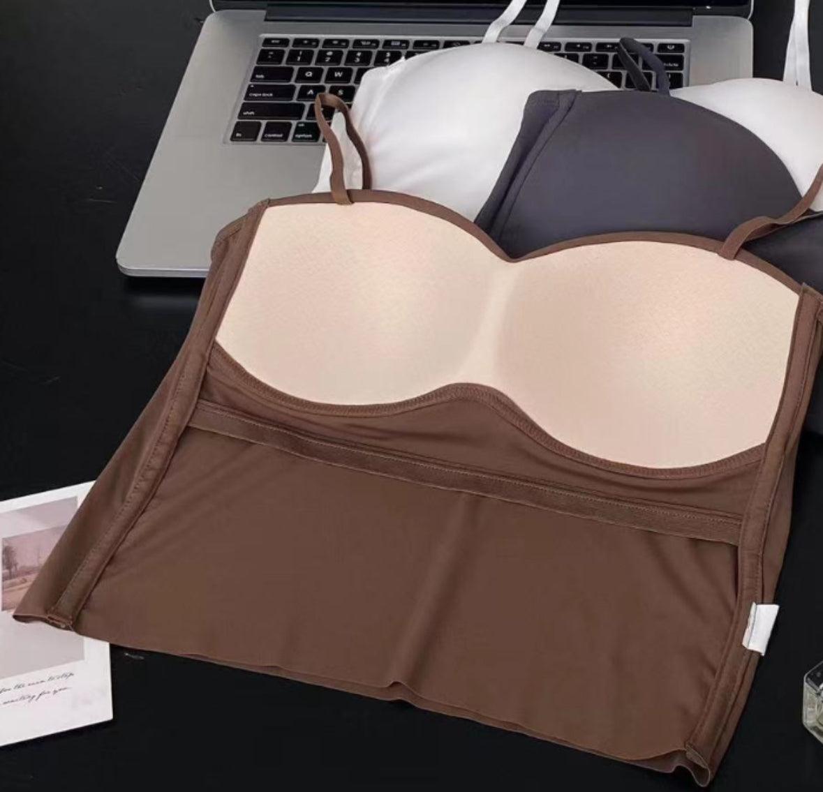 Alessia Top | Elegante Damestop met Kanten Details en Slim Fit Pasvorm