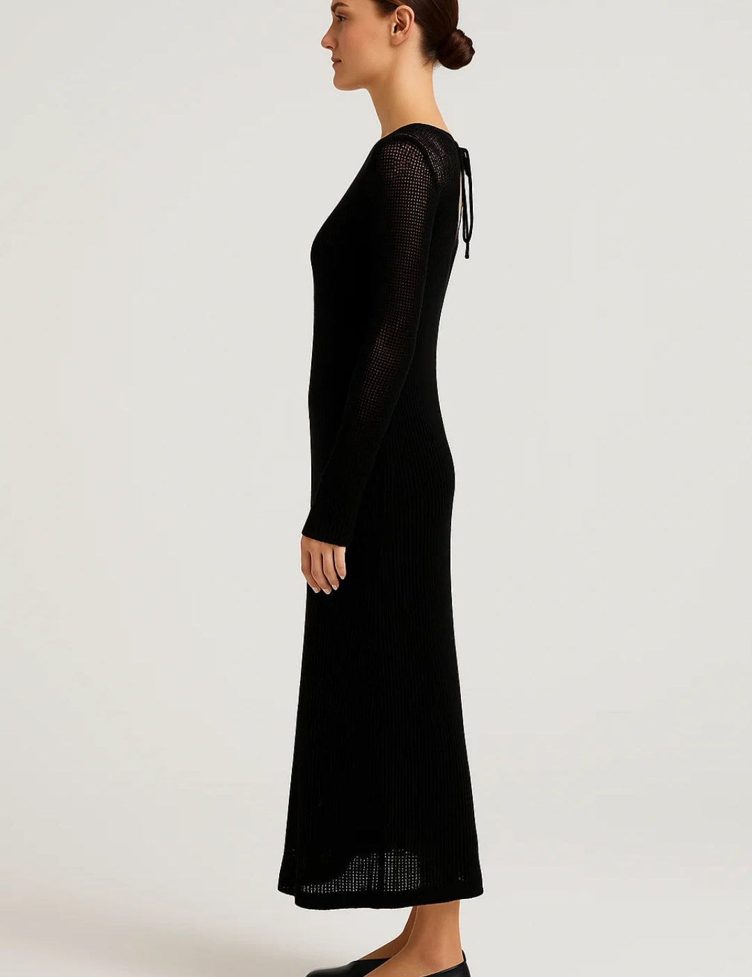 Gebreide_Maxi_Jurk_Lange_Mouwen_met_Transparante_Textuur_Moderne_Gelaagde_Look2_54a9792f-f671-4c55-8a89-94a06c60a798.jpg