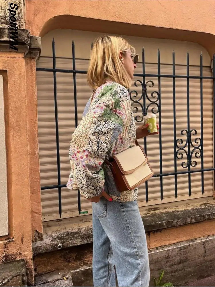 Rosa Zomerjas | Lichtgewicht Damesjas met Bloemenprint en Ademend Materiaal