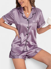 Allegra satijnen pyjamaset dames – luxe tropische print met bies