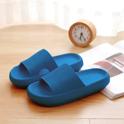 Noa Slippers | Comfortabele Slippers met Brede Band en Dikke Zool