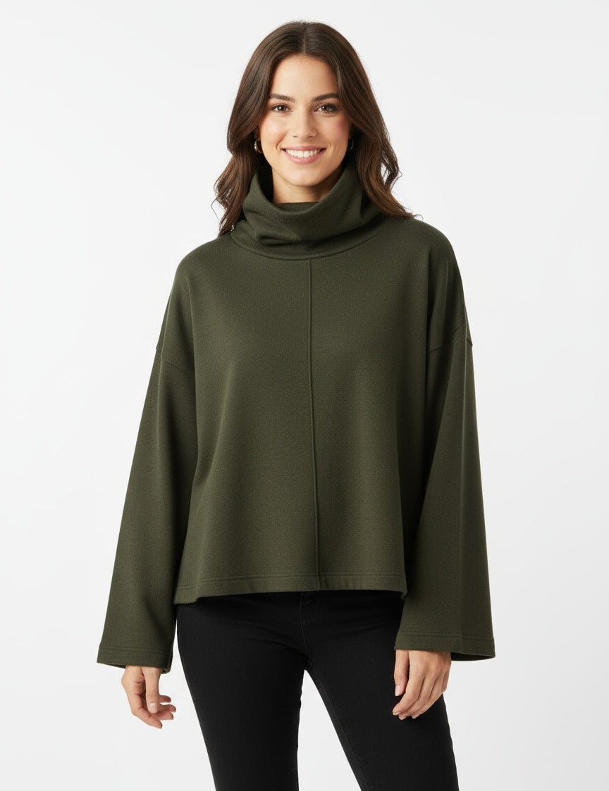 Hochgeschlossenes_Damenoberteil_aus_hochwertigem_Material__Eleganter_Rollkragenpullover_0.jpg