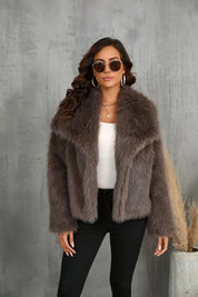 Renata Luxe kunstbont jas dames – warme volumineuze faux fur mantel in elegante stijl