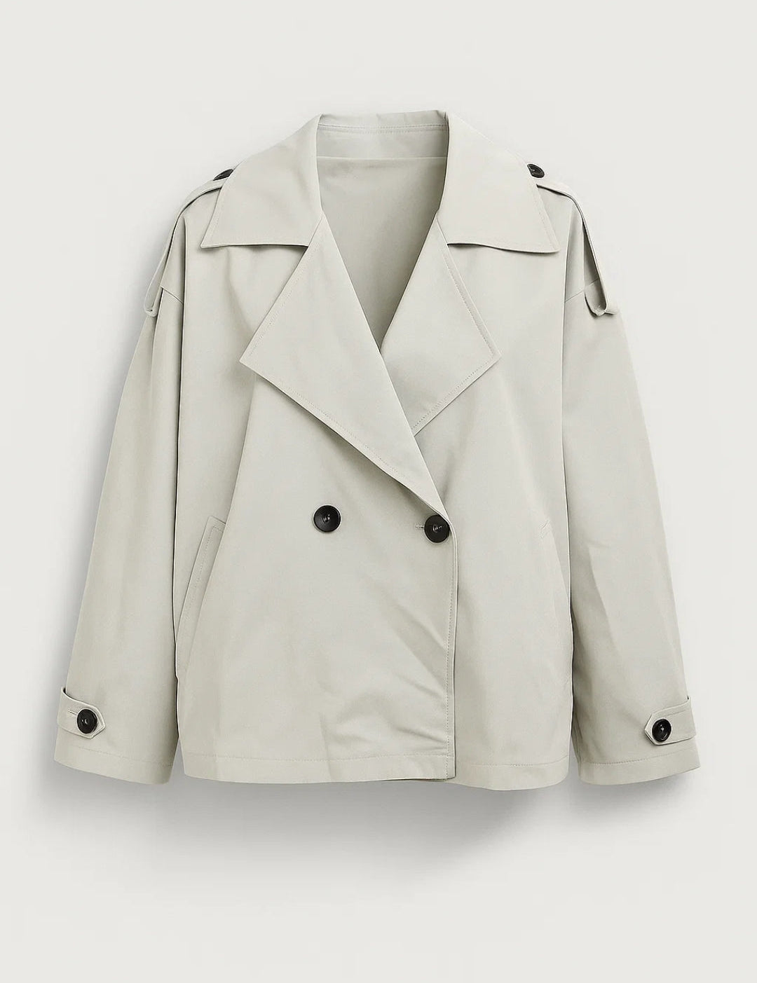 Korte_Trenchcoat_Dames_Dubbele_Knoopsluiting_en_Revers_Tijdloos_en_Functioneel1.jpg