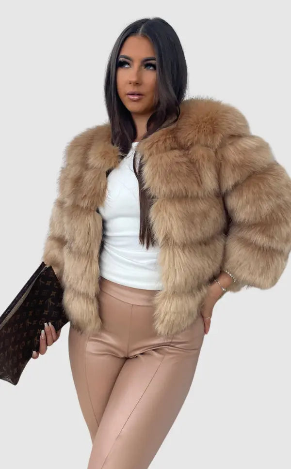 Monica Luxe kunstbont jas dames – warme volumineuze faux fur mantel met elegant design