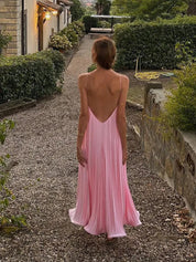 Amélie Jurk | Geplisseerde Halterjurk met Elegante Pasvorm en Luchtige Stof