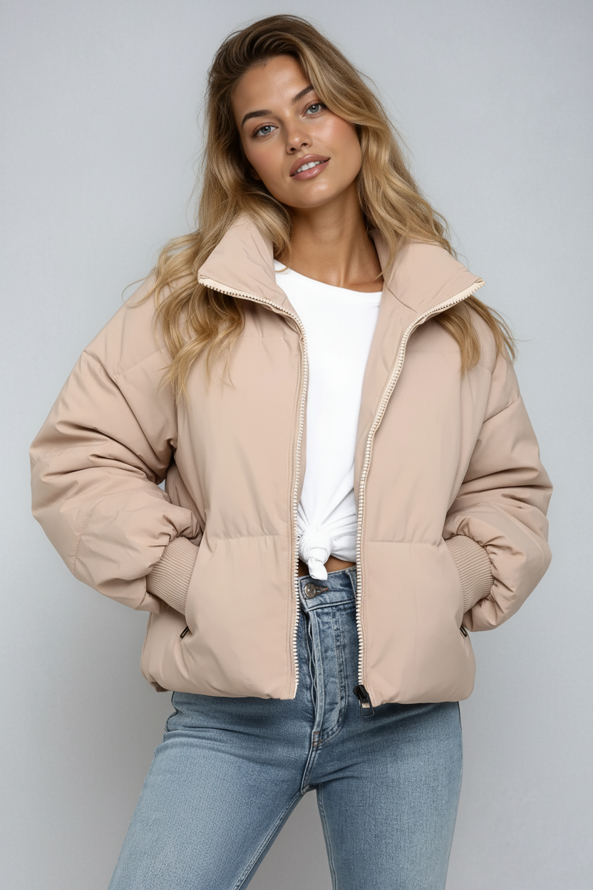 Giulia Korte dames winterjas – gewatteerde zwarte puffer met rits en hoge kraag