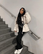 Livia Monteloro | Teddy Fleece Jas – Pure Zachte Luxe