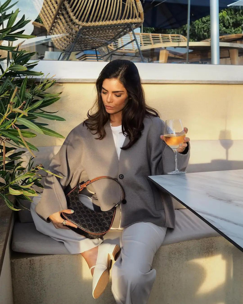 Valentina Blazer | Cropped Blazer met Oversized Mouwen en Gestructureerd Design voor City Looks