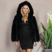 Isabella Faux Fur Mantel | Luxe Damesmantel van Zacht Imitatiebont met Kap