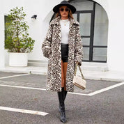 Valentina Faux Fur Mantel | Luxe Damesmantel van Zacht Imitatiebont met Elegante Pasvorm