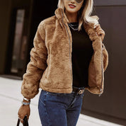 Bianca Faux Fur Coat | Oversized Damesjas met Pluche Textuur en Hoge Kraag