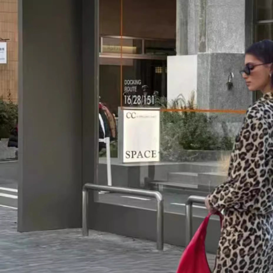 Alessia Broek | Wijde Damesbroek met Leopardenprint en Elastische Taille