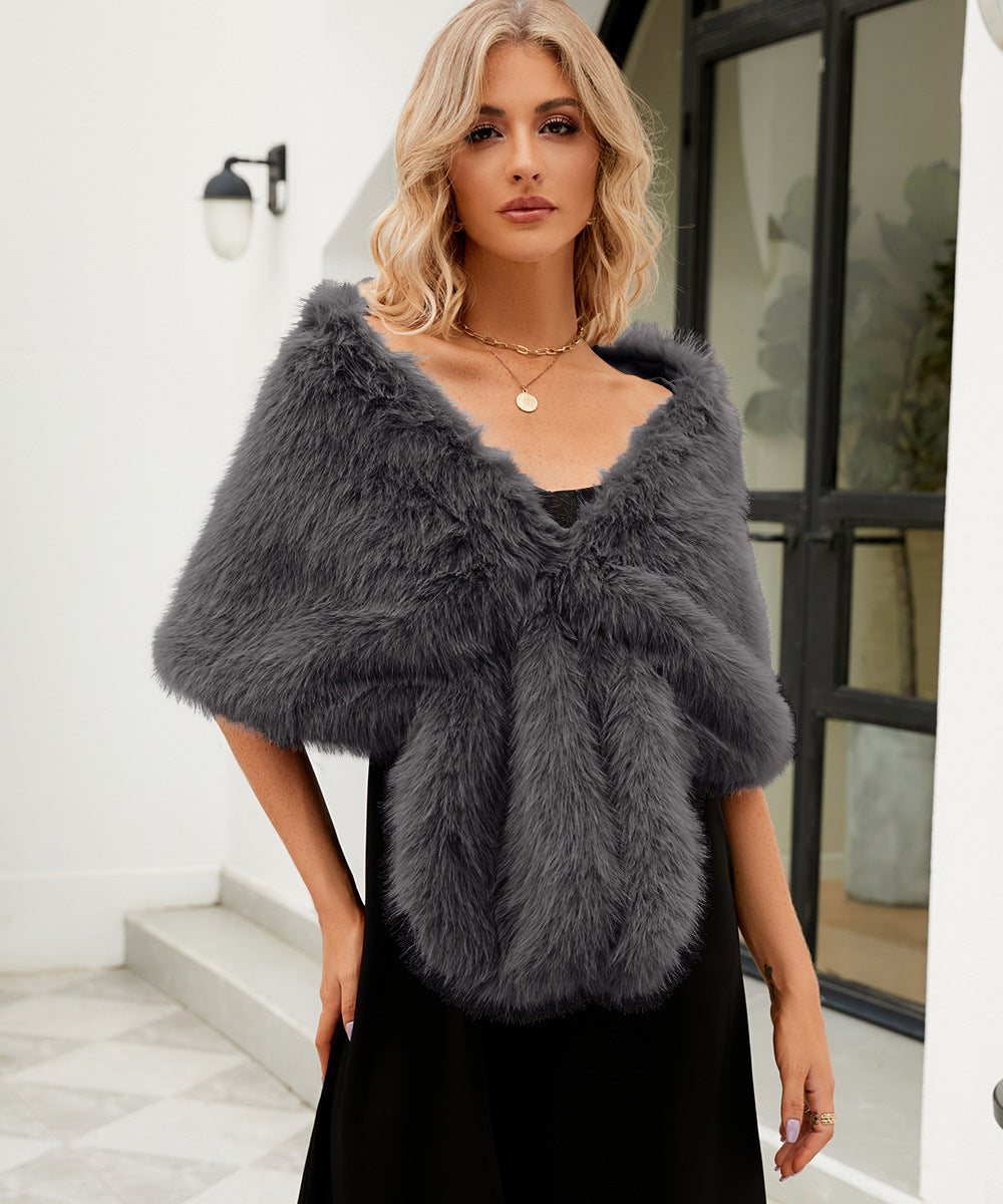 Serena Stola | Luxe Dames Stola van Zacht Kunstbont met Elegante Volumineuze Look