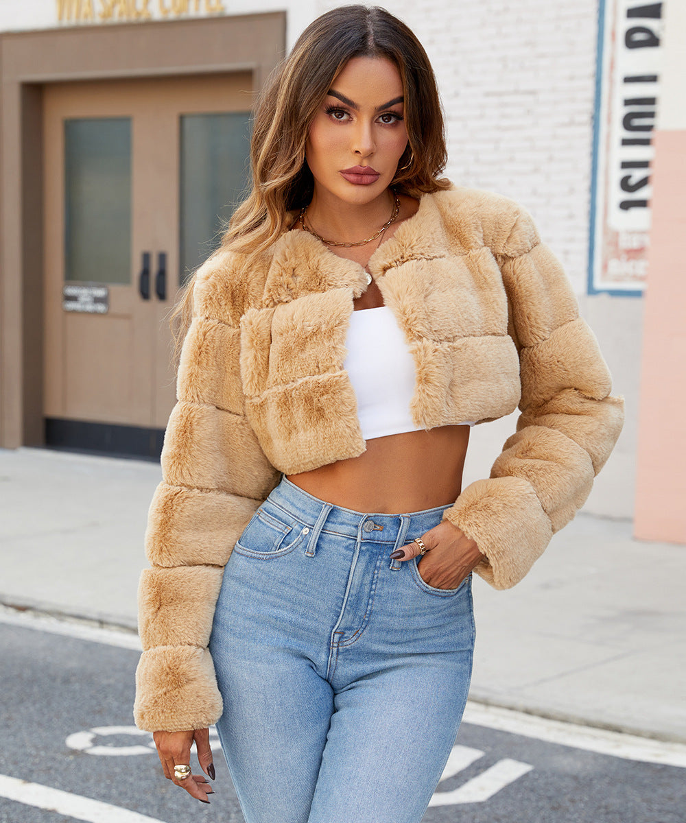 Elena Gewatteerde Jas | Korte Dames Jas van Zacht Kunstbont met Trendy Gestikt Design