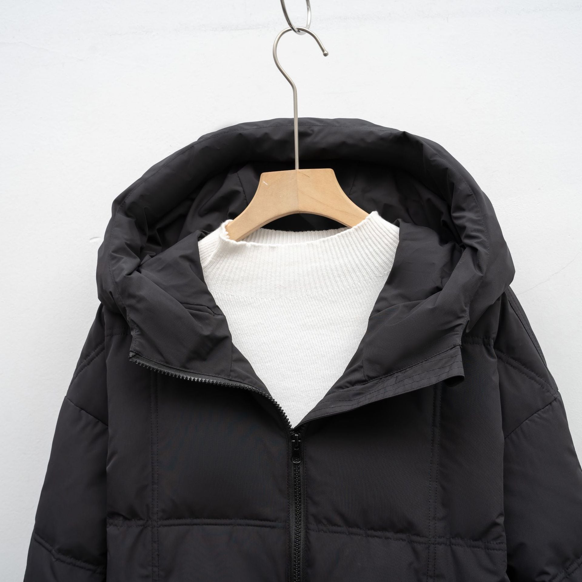 Chiara Dames lange gewatteerde winterjas – warme jas met capuchon en ritszakken