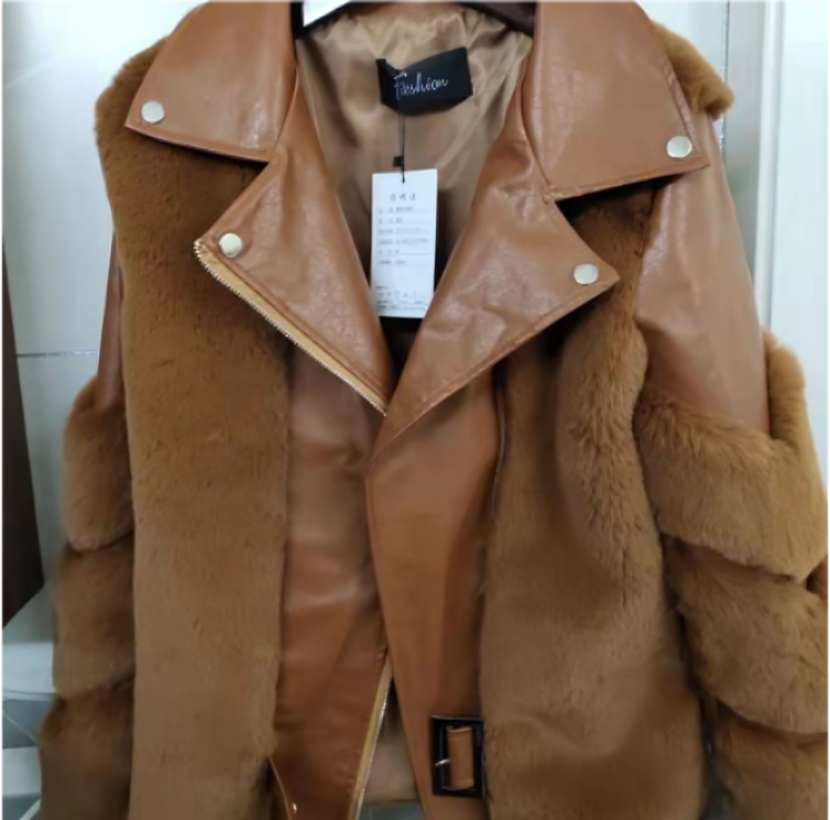 Amia Jas | Elegante Damesjas met Luxe Look en Warme Pasvorm